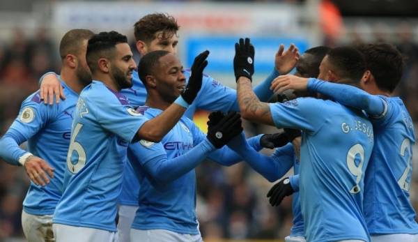 طبيب مانشستر سيتي السابق يعترف بخطأ فادح