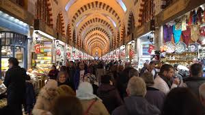 السوق المصري في إسطنبول.. هنا يمكن للزائر الحصول على كل شيء