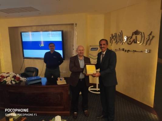 طلبة علوم الطيران بـ  عمان العربية يطلعون على مراحل التصنيع في كادبي