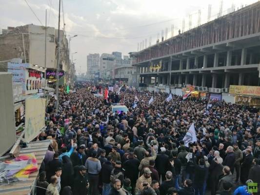 تشييع حاشد للمهندس وسليماني في بغداد