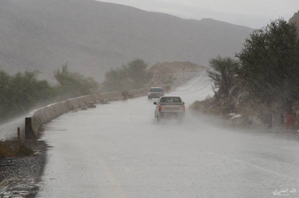 الأشغال تدعو المواطنين للحيطة والحذر خلال المنخفض الجوي