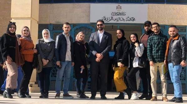 كلية الحقوق تنظم زيارة إلى محكمة بداية الزرقاء