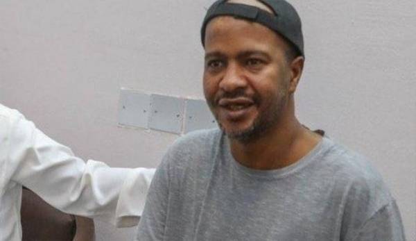 وفاة نجم الكرة السعودية خميس العويران