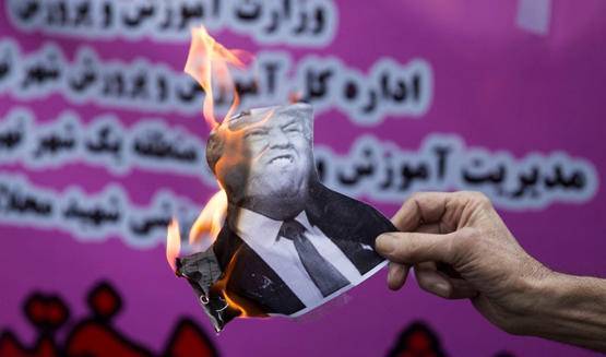 مشروع قانون يحد من قدرة ترامب على مواجهة إيران