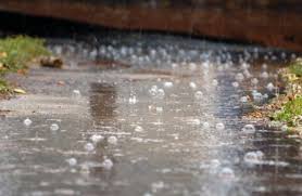 هبوط بعدد من شوارع الزرقاء جراء مياه الأمطار