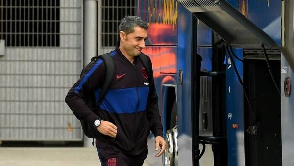 مسؤولو برشلونة يتفاوضون مع خليفة فالفيردي