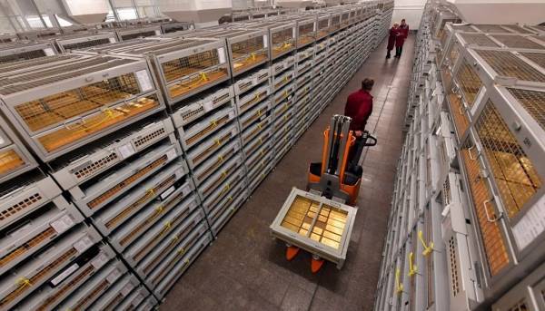 أغنياء العالم يزيدون تكديس الذهب في مستودعات سرية تحت الأرض.. هذه التفاصيل!