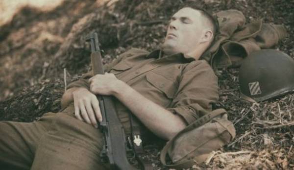 طرق بسيطة تستخدمها الجيوش للتغلب على أرق النوم في 120 ثانية!