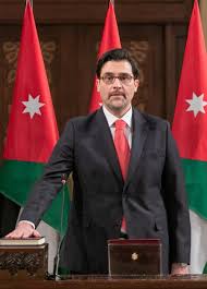 وزير النقل : دمج ھیئات النقل في اللمسات الأخیرة