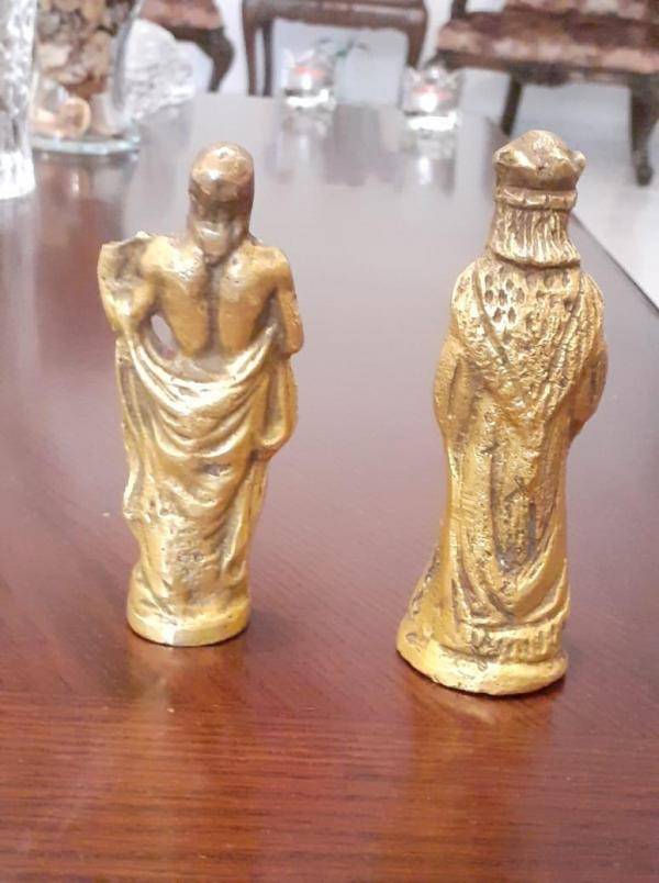 ضبط 3 اشخاص يبيعون تماثيل و161 قطعة نقيدة اثرية