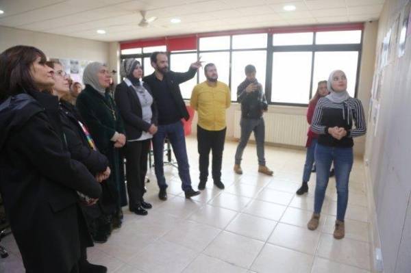 جامعة البترا تنظم معرضًا لطلبة دبلوم التصميم