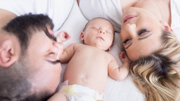 بين خسارة الوظيفة ورعاية الرضيع.. أم روسية تقترح حلا غير مألوف