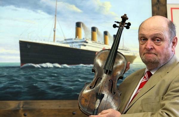 تعرف على أغرب الأشياء التي بيعت بالملايين بالمزادات