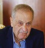 إلى «صلاح أبو زيد» «الذي يوشكُ الآن أن يدخل المئة!»