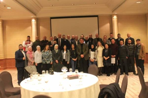 شركة المتوسط والخليج للتأمين تقيم الاجتماع السنوي العام للموظفين  صور