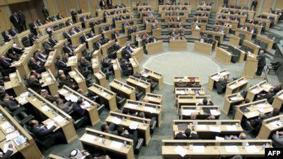 النواب يحيل مقترح مشروع قانون منع استيراد الغاز للحكومة ويعطيه صفة الاستعجال