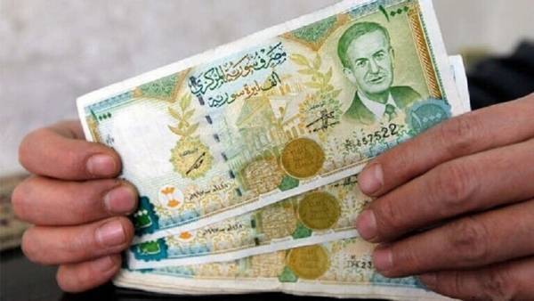 الحكومة السورية تحذر وتوضح لا رحمة لكل من يتلاعب بالليرة السورية