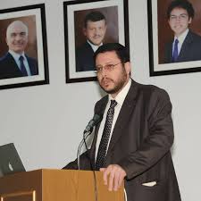 د. العمري يشرح تفاصيل مشروع النقل الذكي في الحافلات والمجمعات ..