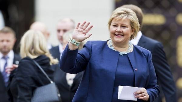 انسحاب وزيرة المالية النرويجية من الحكومة بسبب إعادة متهمة بالانتماء لـداعش