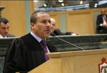 النائب الهواملة يرد على كوهين ببيت شعر من معلقة طرفة بن العبد ماذا قال ؟!