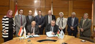توقيع مذكرات تفاهم أكاديمية بين جامعة الزرقاء وجامعة أسيوط