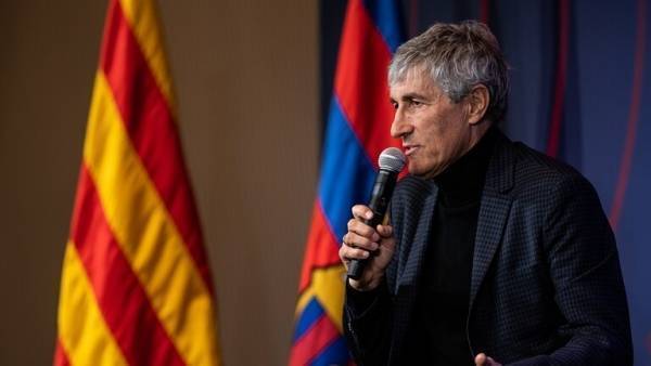 مدرب برشلونة الجديد: إنيستا لم يعتزل بعد.. يمكننا إعادته