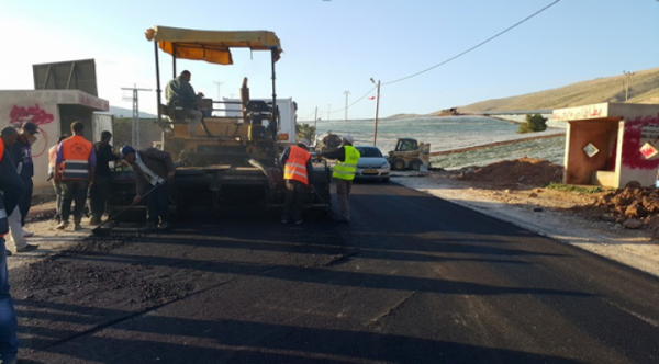 تفاصيل جديدة .. دور وزير اشغال اسبق وشركة مقاولات بقضية تنفيذ عطاء صيانة طريق جنوب المملكة