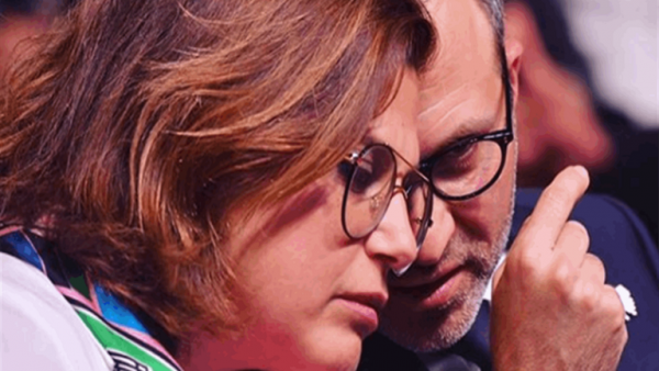 بعد قصة الطائرة الخاصة.. باسيل يغازل زوجته على إنستغرام بكلمات مؤثرة