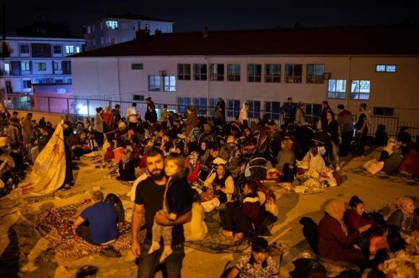 زلزال يضرب تركيا بقوة 6.7 ريختر.. وحصيلة مُتجددة في عدد الضحايا