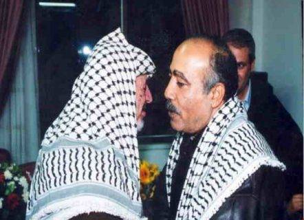 فؤاد الشوبكي المستشار الماليّ السابِق للرئيس عرفات أكبر الأسرى سنًّا ويُعاني من السرطان والاحتلال يرفض الإفراج عنه