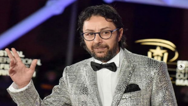 ممثل مغربي يثير الجدل بصورته المركبة على لوحة المسيح