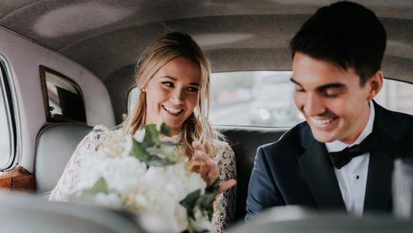 كيف تغيرت مواصفات أمير الأحلام؟ علميا الثراء والمظهر يطيحان بعقل المرأة