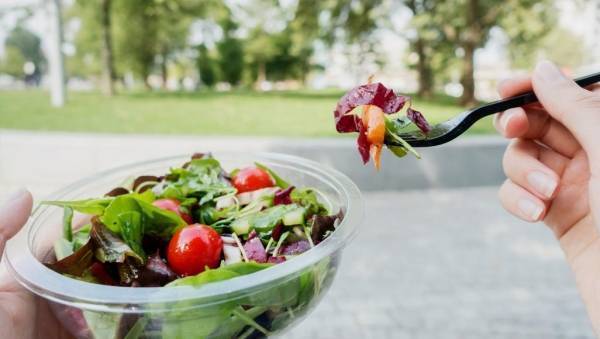 حمية الطعام النيء.. ما تأثيرها على الصحة؟