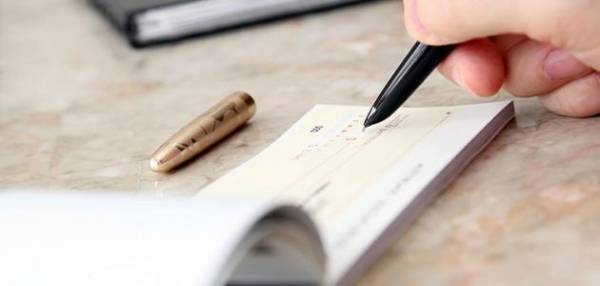 تحذير من أساليب احتيالية بالشيكات والكمبيالات