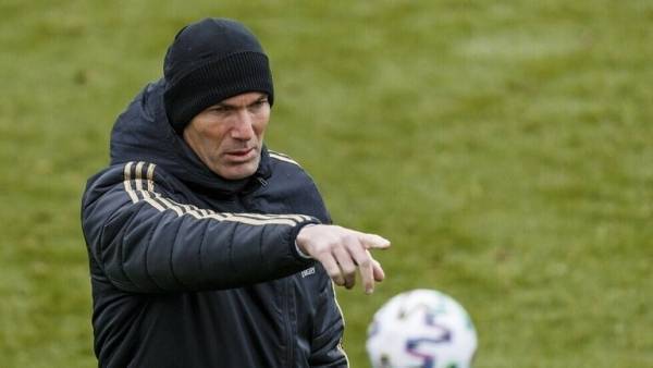 زيدان يعلن قائمة الريال استعدادا لديربي مدريد أمام أتلتيكو