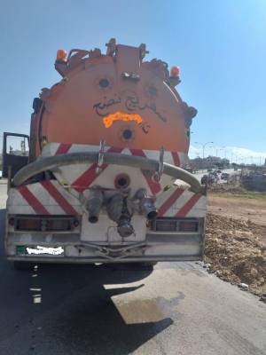 وزارة المياه والري: ضبط صاحب صهريج مياه عادمة يتسرب منه مياه عادمة