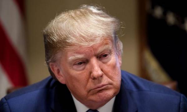 محاكمة ترامب .. الديمقراطيون يوجهون نداء أخيرا