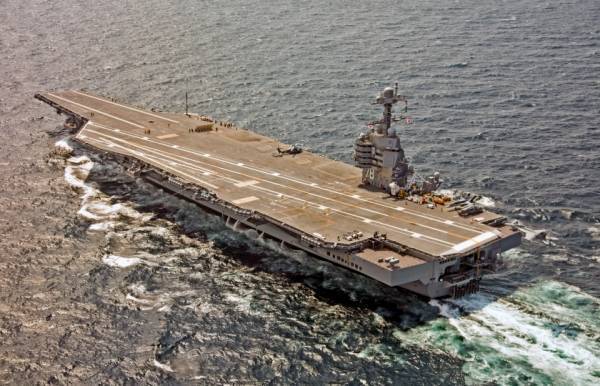عيوب قاتلة بأضخم حاملة طائرات في العالم.. كلفت أمريكا 13 مليار دولار، لكنها غير جاهزة للدفاع عن نفسها