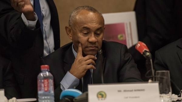 فضيحة تهز أركان الاتحاد الإفريقي لكرة القدم