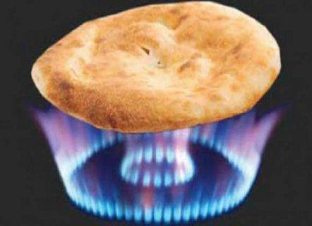 احذر.. هذا ما يحدث عند تسخين الخبز على “البوتاجاز”