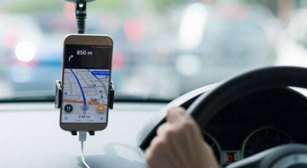 الواثق لاخبار البلد: تطبيقات النقل غير المرخصة تحتاج دراسة مطولة لغاية حجبها