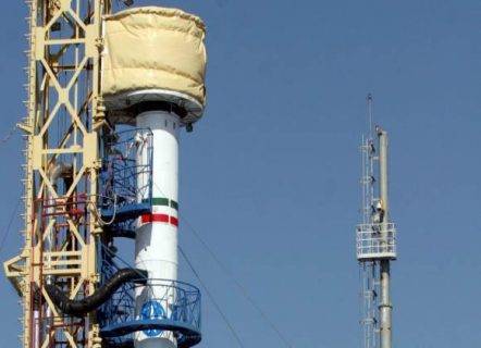 بالصور.. شاهد حطام قمر إيران الصناعي “ظفر” بعد سقوطه