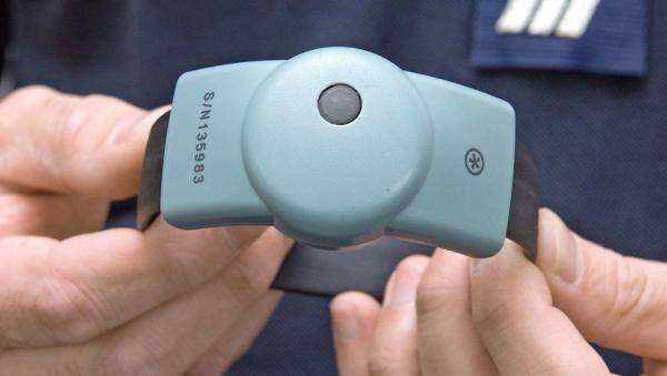 التلهوني: تمويل الاسوارة الإلكترونية للمحكومين