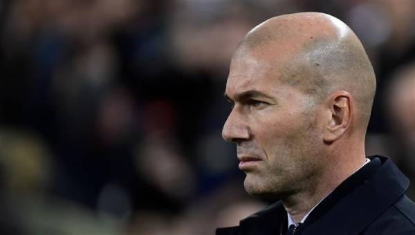 شاب يروي قصة اصطدام سيارة زيدان بسيارته (صورة)