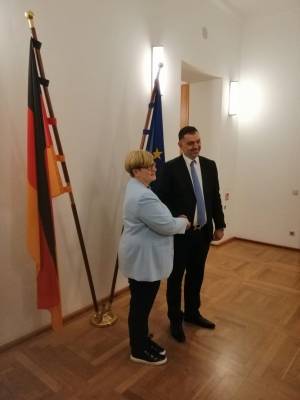 بعد زيارته لالمانيا، البطاينة يضع خطة العمل للاستفادة القصوى من مخرجات الزيارة