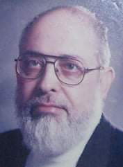 عائلة نقيب الأطباء الأسبق باسم الدجاني تقاطع حفل تأبينه وتصدر بيانا توضيحيا