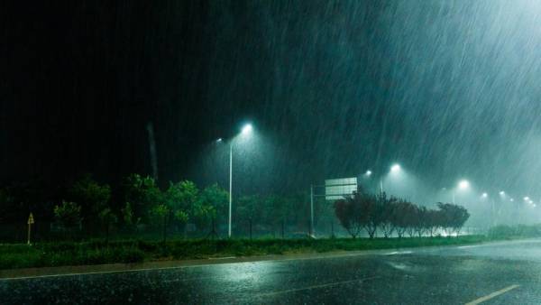 تحذير من تشكل السيول وغزارة الامطار مساء الثلاثاء ويوم الاربعاء