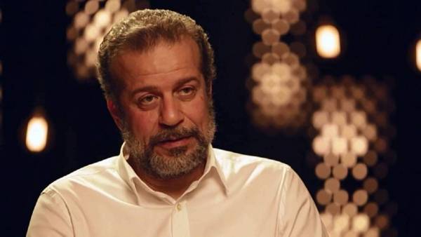 شريف منير يدعم منى فاروق بعد فضيحتها ؟!