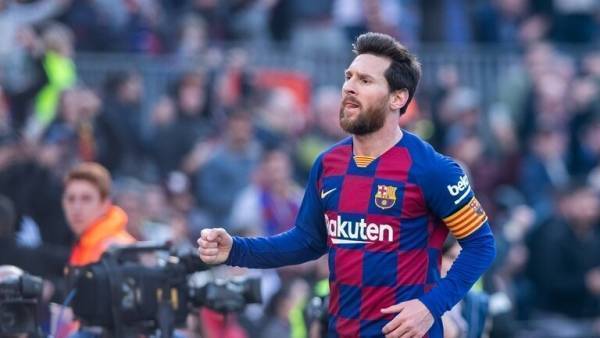 شاهد.. ميسي يصب جام غضبه على إيبار