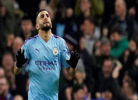 ابن عاملة نظافة صنعه الفقر والتهميش.. محرز وحكاية نجاح بدأت باقتراض 170 دولارا